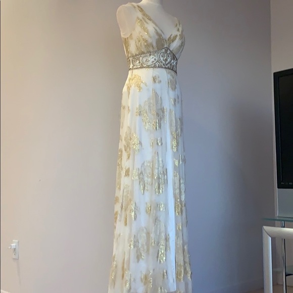 Sue Wong Dresses & Skirts - Sue Wong Metallic Silk Jacquard Beaded Gown Sz 6